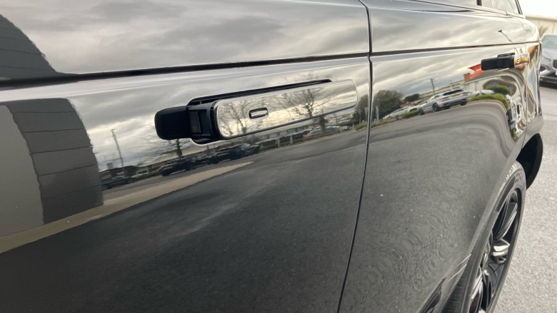 Land Rover Range Rover Velar 2.0 D200 R-Dynamic SE 5dr Auto Diesel Estate